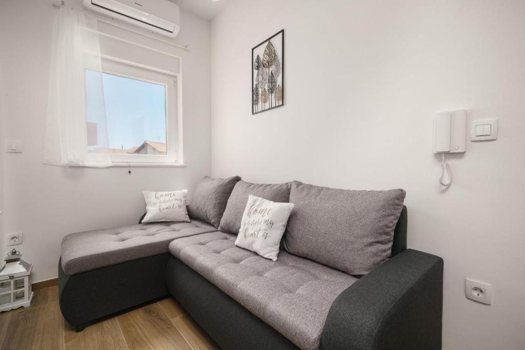 Apartment Stefanio Vodice Buitenkant foto