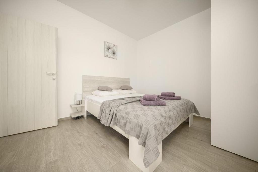 Apartment Stefanio Vodice Buitenkant foto