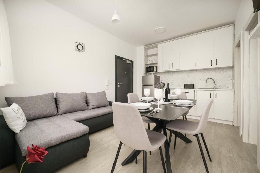 Apartment Stefanio Vodice Buitenkant foto