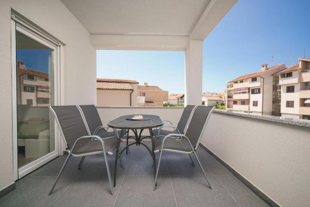 Apartment Stefanio Vodice Buitenkant foto
