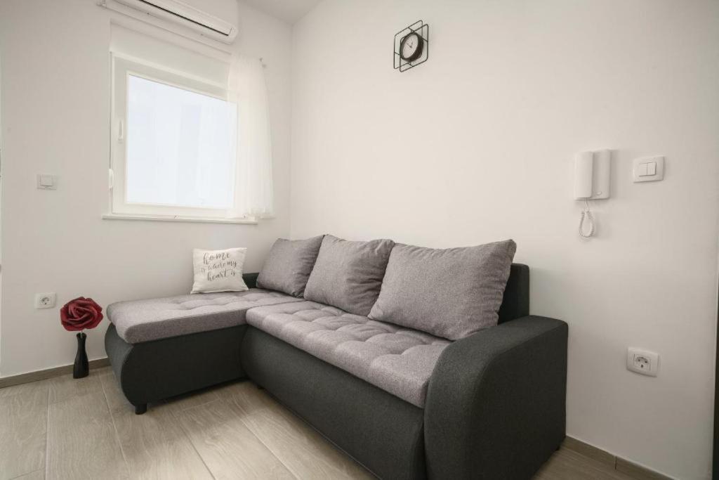Apartment Stefanio Vodice Buitenkant foto