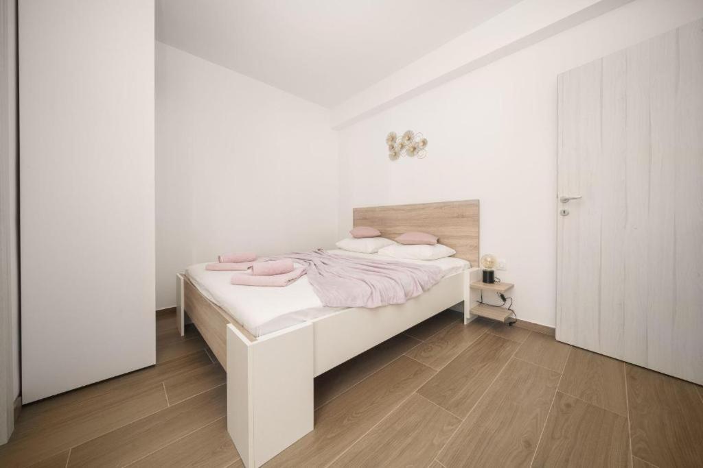 Apartment Stefanio Vodice Buitenkant foto